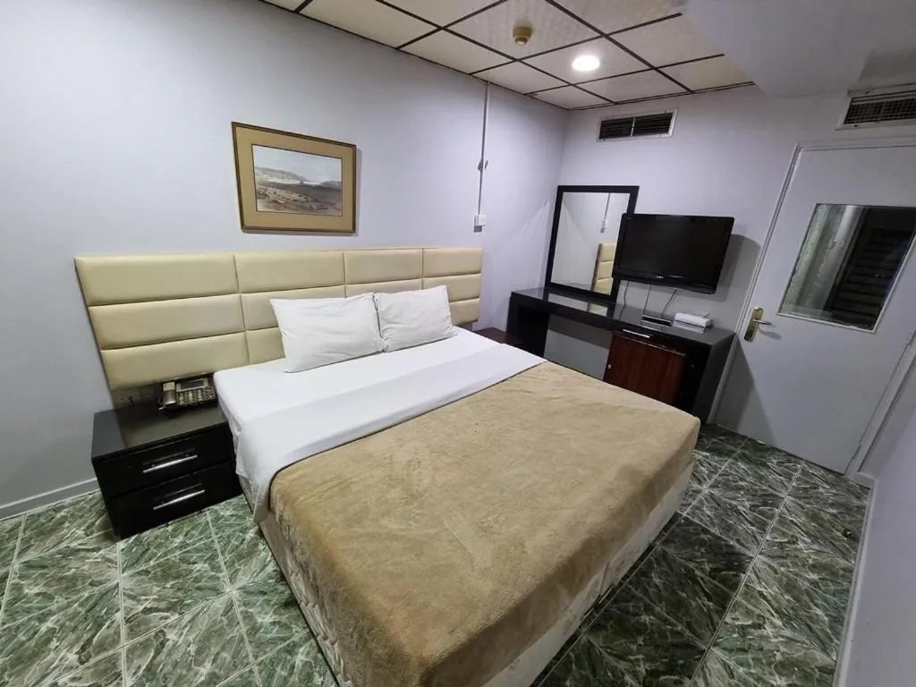 Triple Room - West Hotel