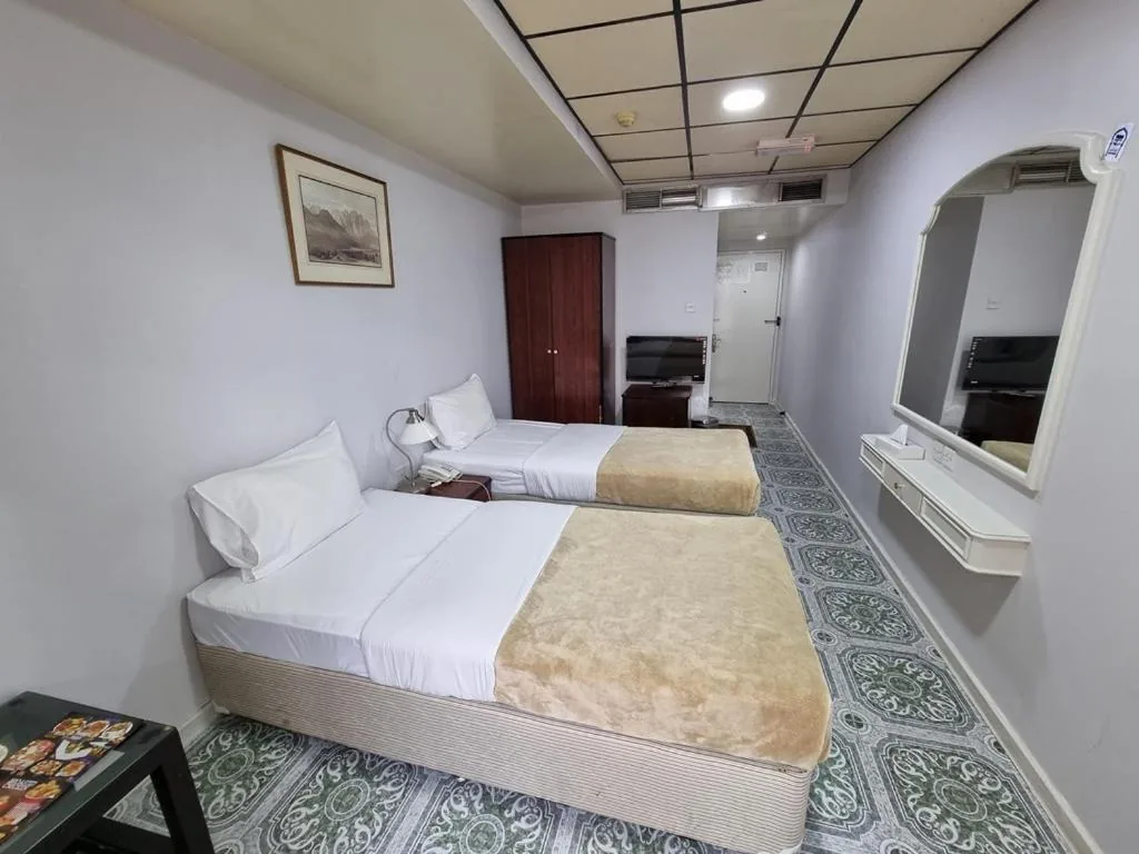 Twin Room - West Hotel
